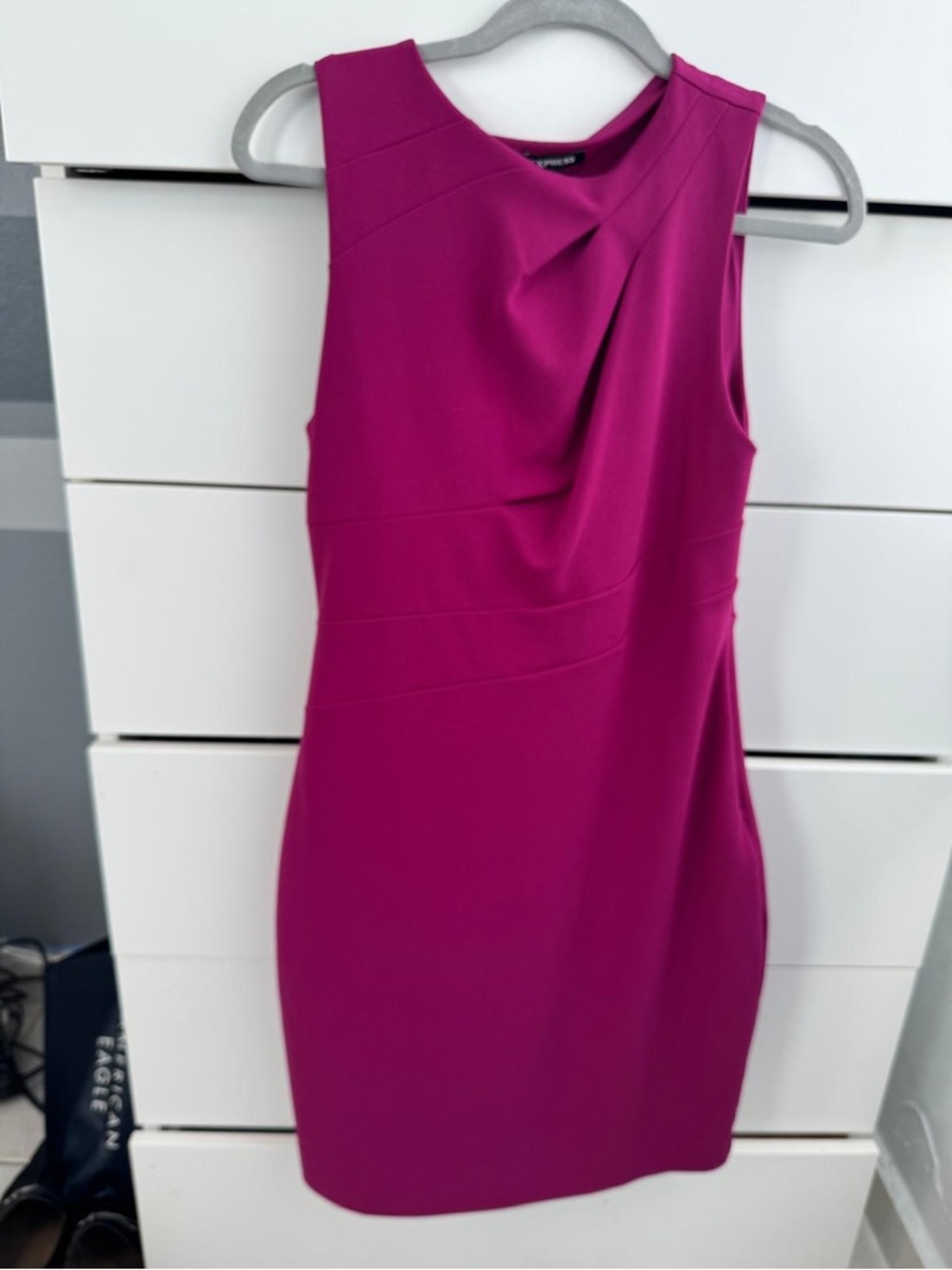 Express Magenta Pink Sleeveless Bodycon Mini Dress Size M Twist Front